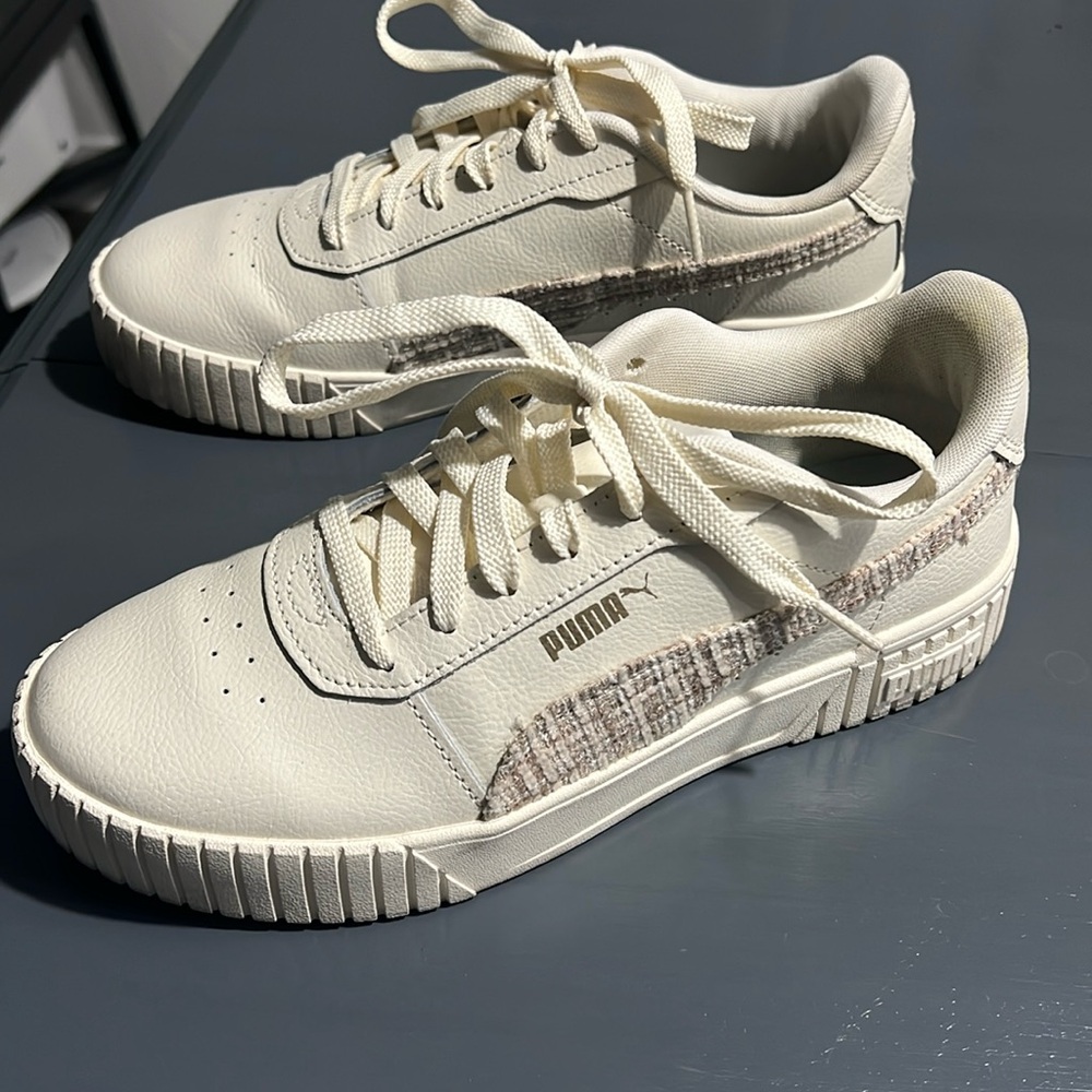Puma Carina Tweed in Frosted Ivory size 9